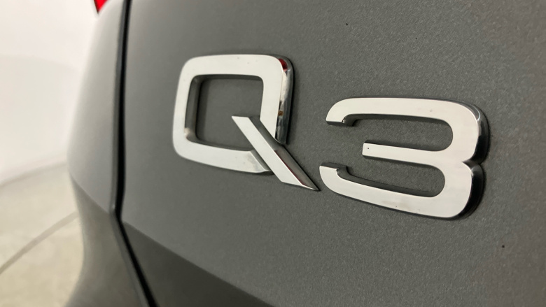 Audi Q3 35 TFSI S Line 5dr [Comfort+Sound Pack] Petrol Estate